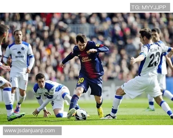 梅西的足球传奇与音乐梦想交织的精彩人生旅程